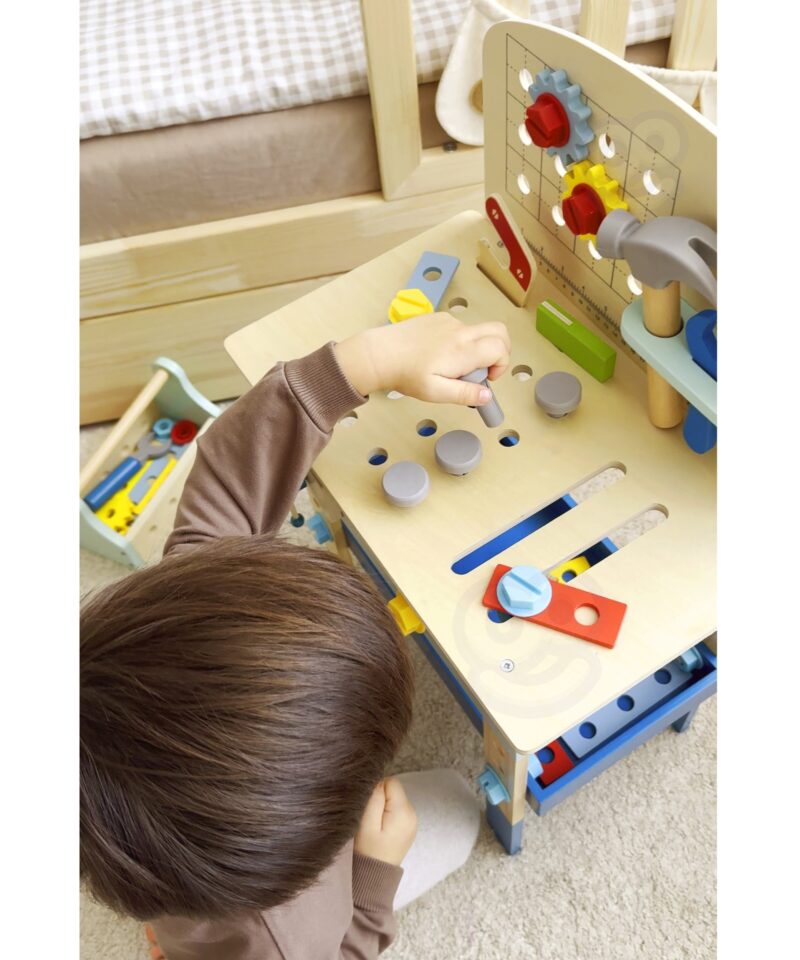 Puidust tööriistad ja tarvikud lastele