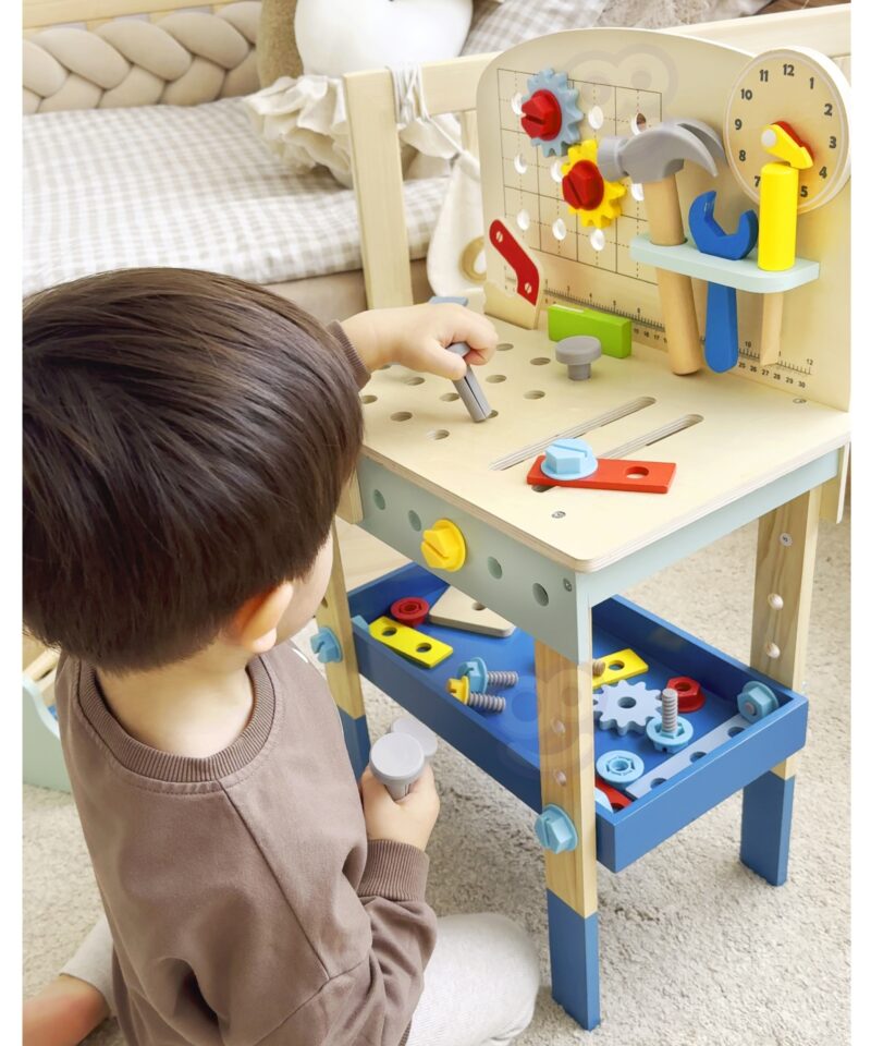 Puidust tööriistad ja tarvikud lastele