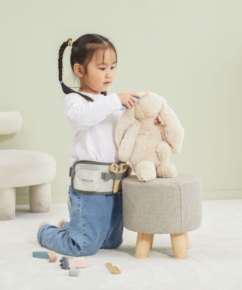 Lastele mõeldud puidust mängukomplekt