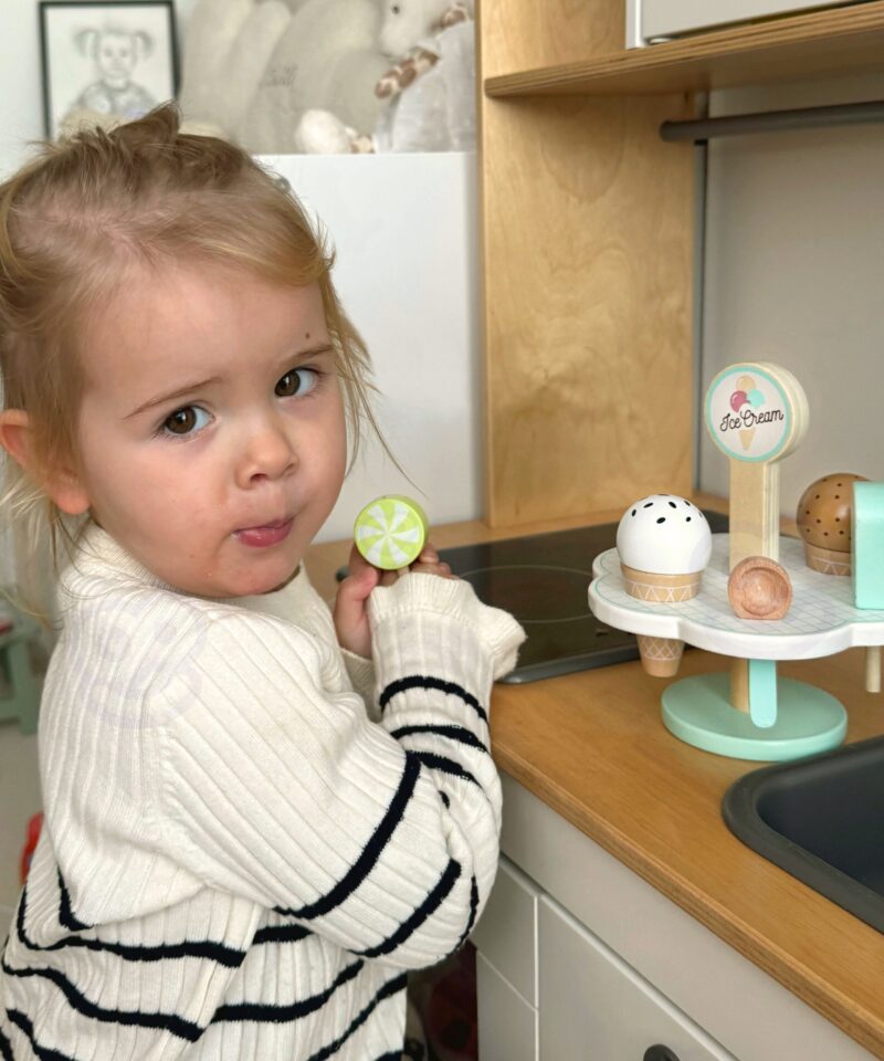 Pastellvärvides magnetiline jäätisekomplekt