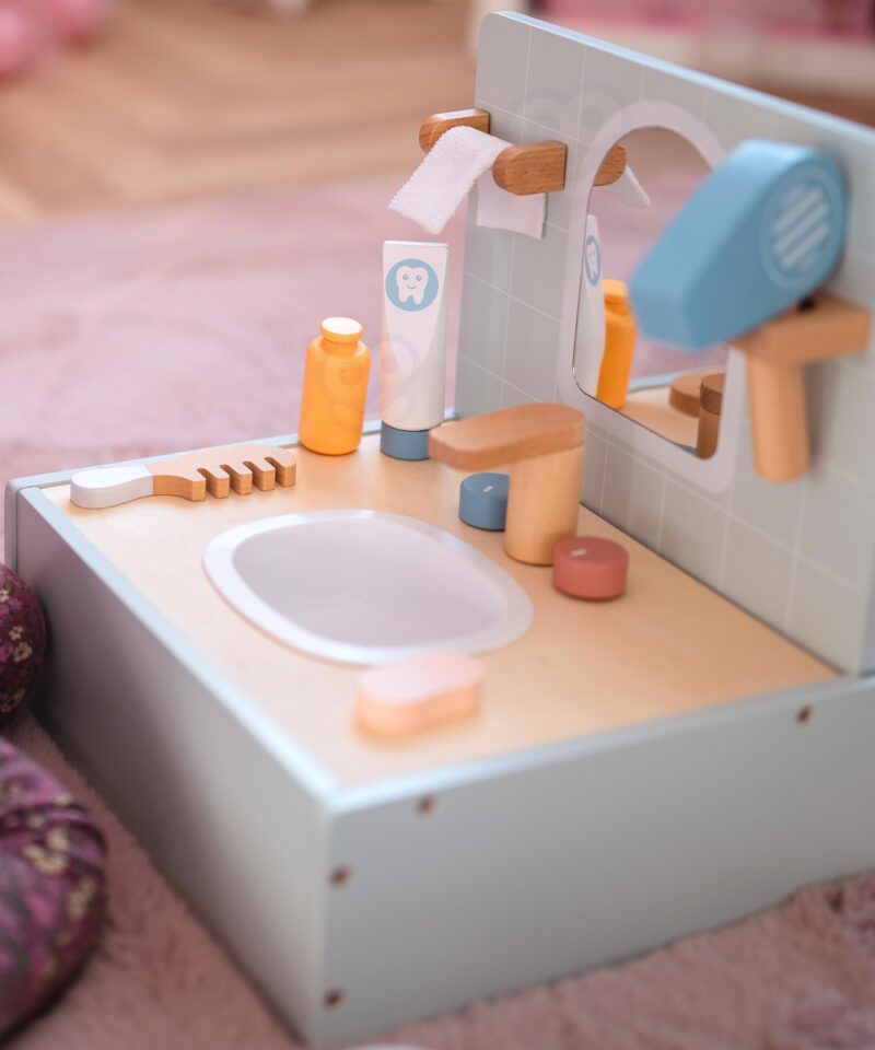 Hariv mängukomplekt vannituppa