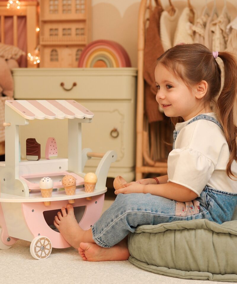 Täispuidust ja ohutu jäätisemänguasi