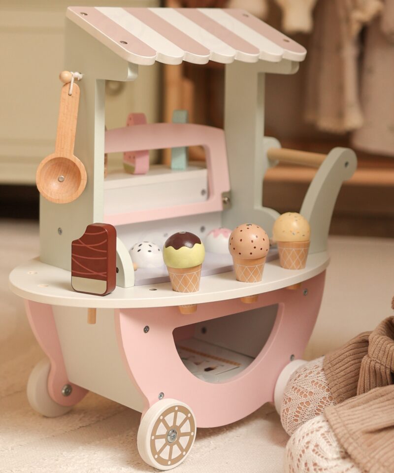 Kergesti puhastatav jäätisekäru lastele