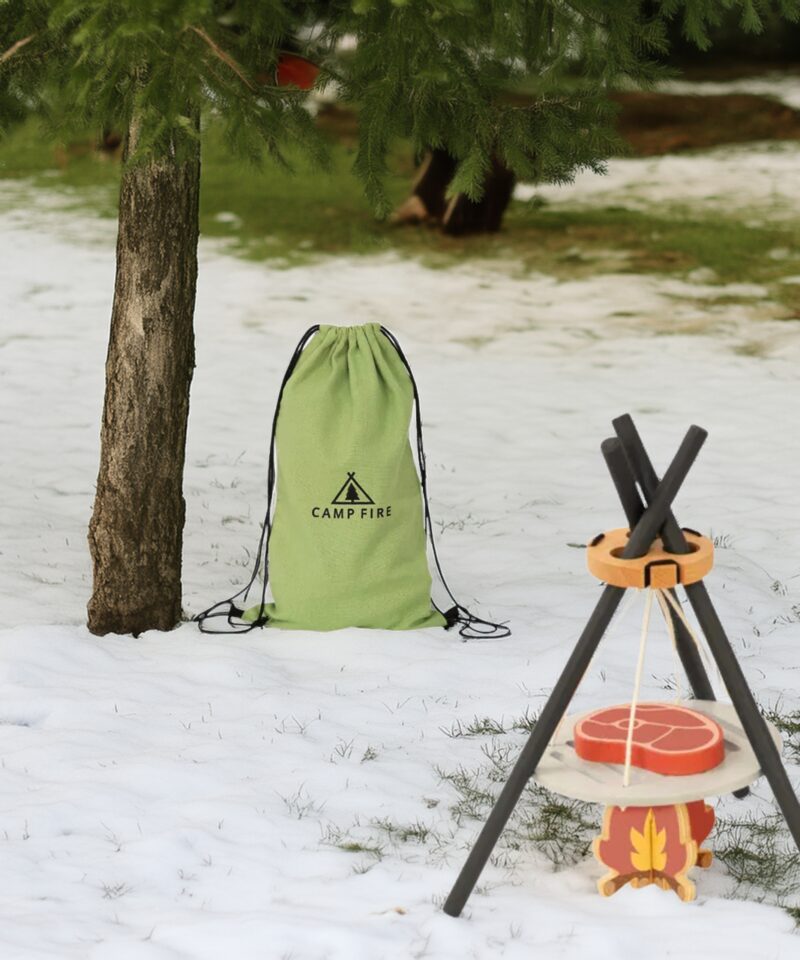 Looduslikust puidust matkaköögi detailid