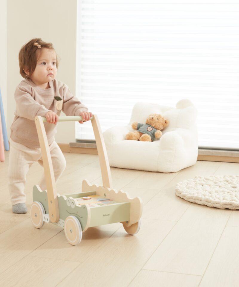 Arendav mänguasi väikestele lastele