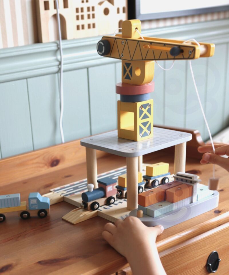 Lastele sobiv sadamakomplekt