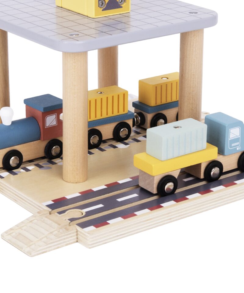 Lastele sobiv sadamakomplekt