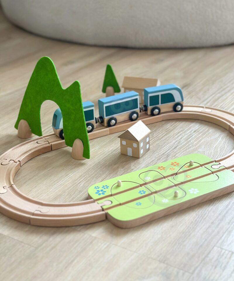 Värvilised rongi- ja raudteeelemendid