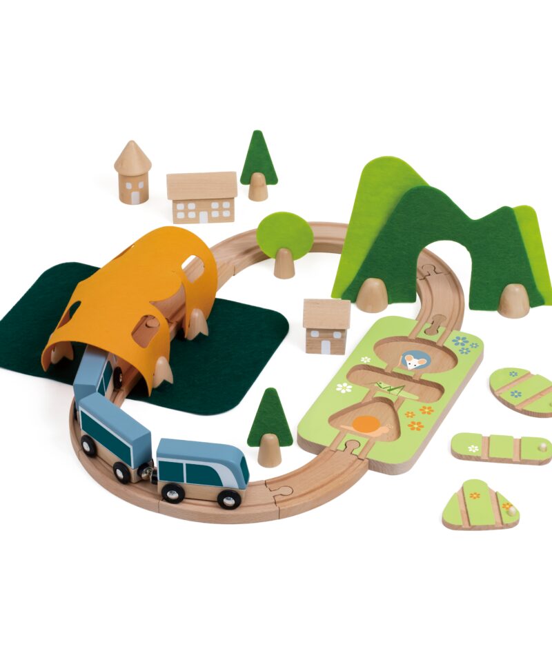 Hariv ja lõbus puidust mänguasi