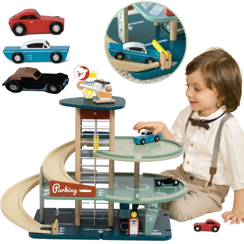 Mitmetasandiline parkimiskeskus koos autodega