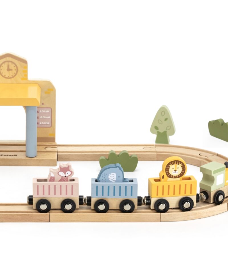 Puidust mängukomplekt loomade ja tarvikutega