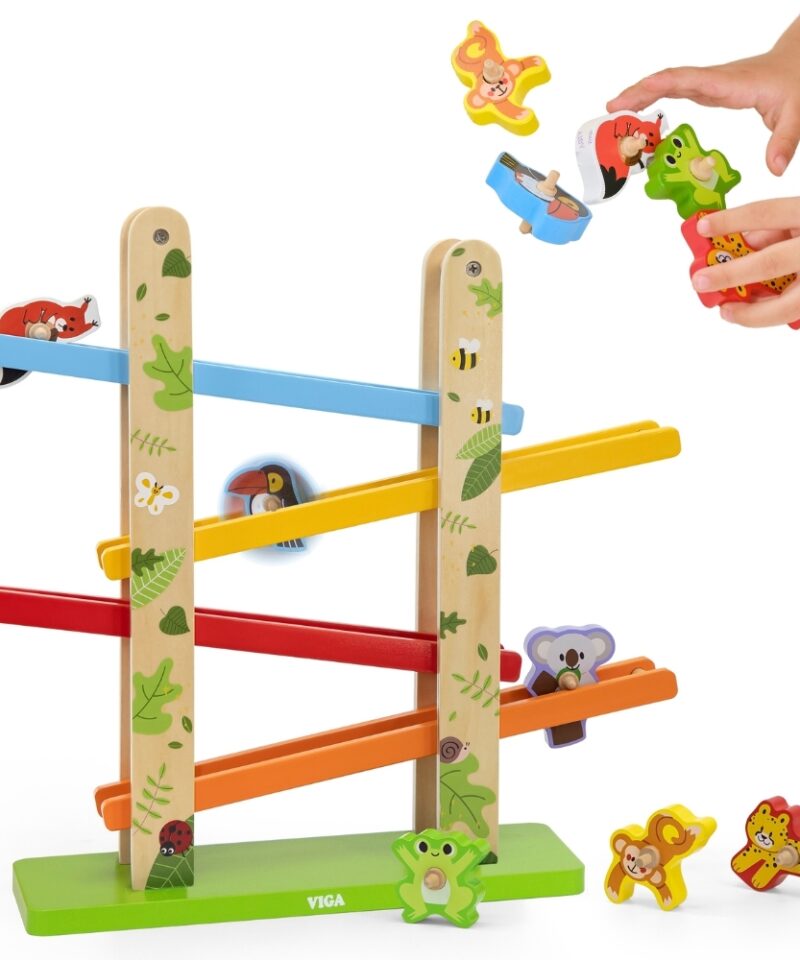 Värviline loomade liumägi lastele mänguks