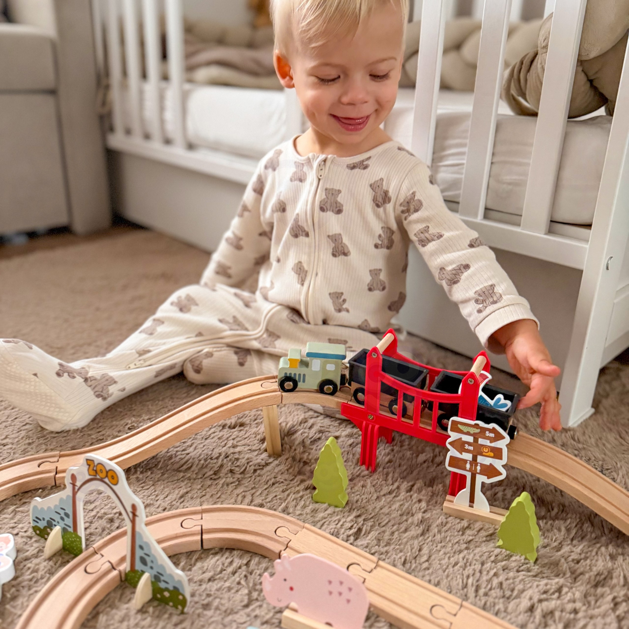 Magnetitega ühendatud rongivagunid