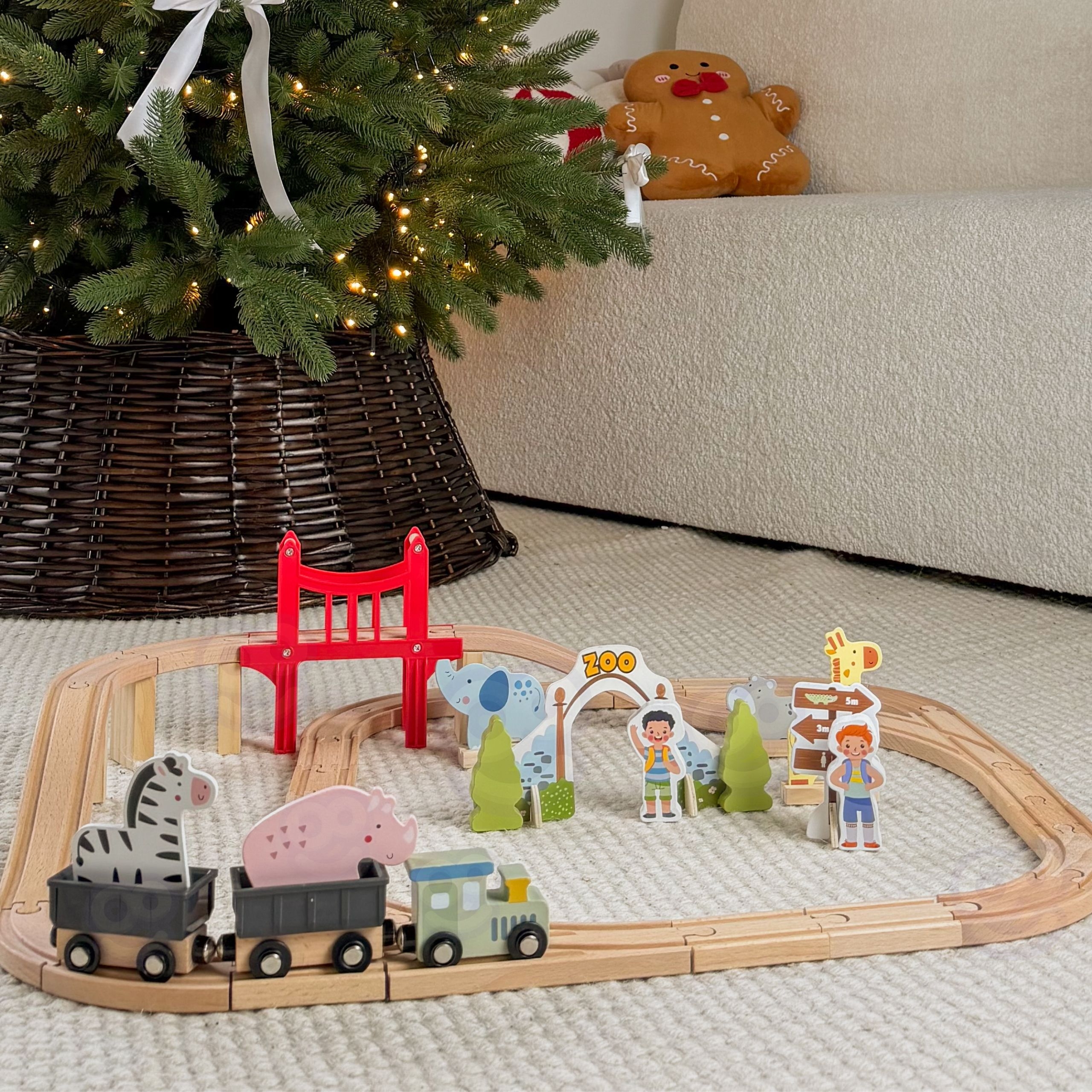 Puidust rajad mängurongile