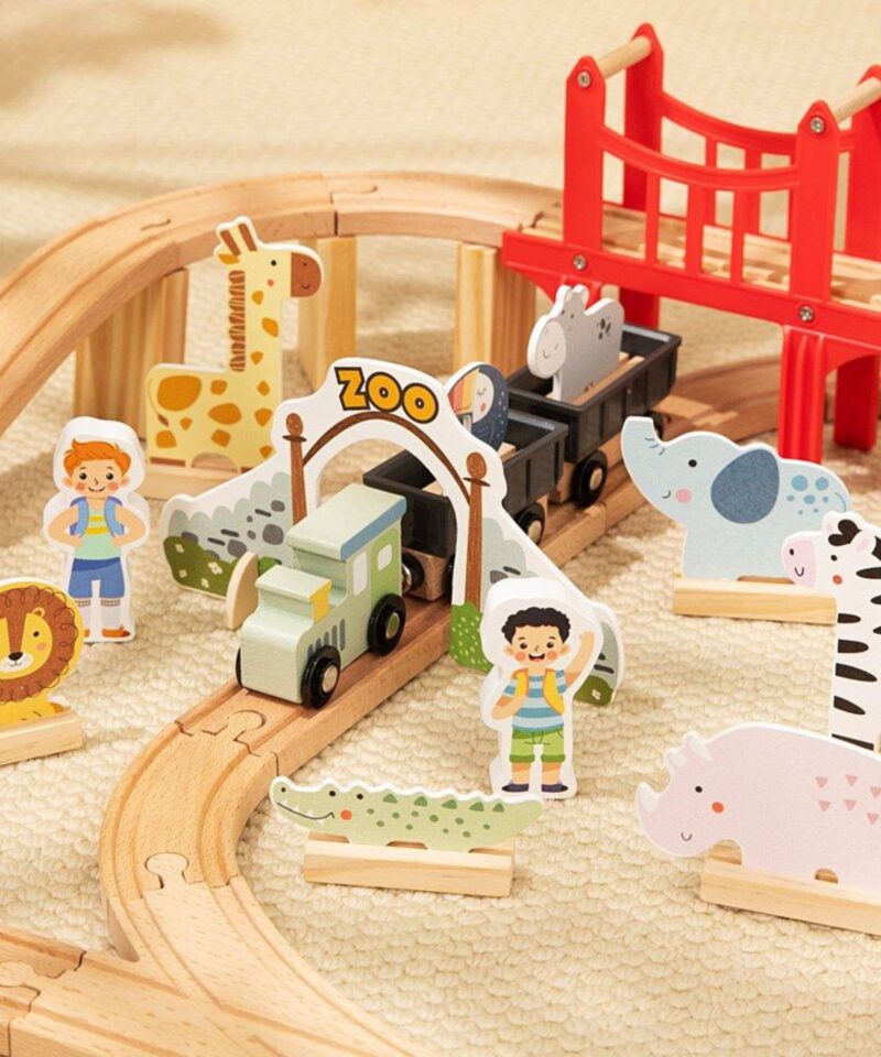 Puidust rajad mängurongile