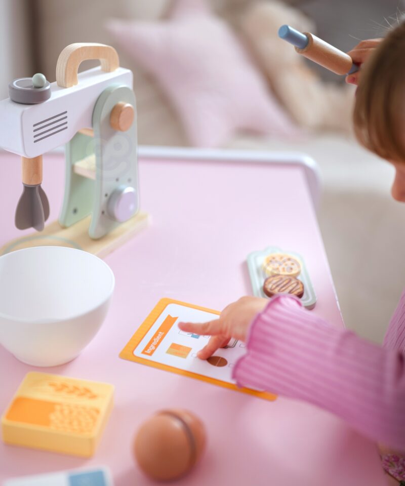 Lastele mõeldud köögimikser puidust