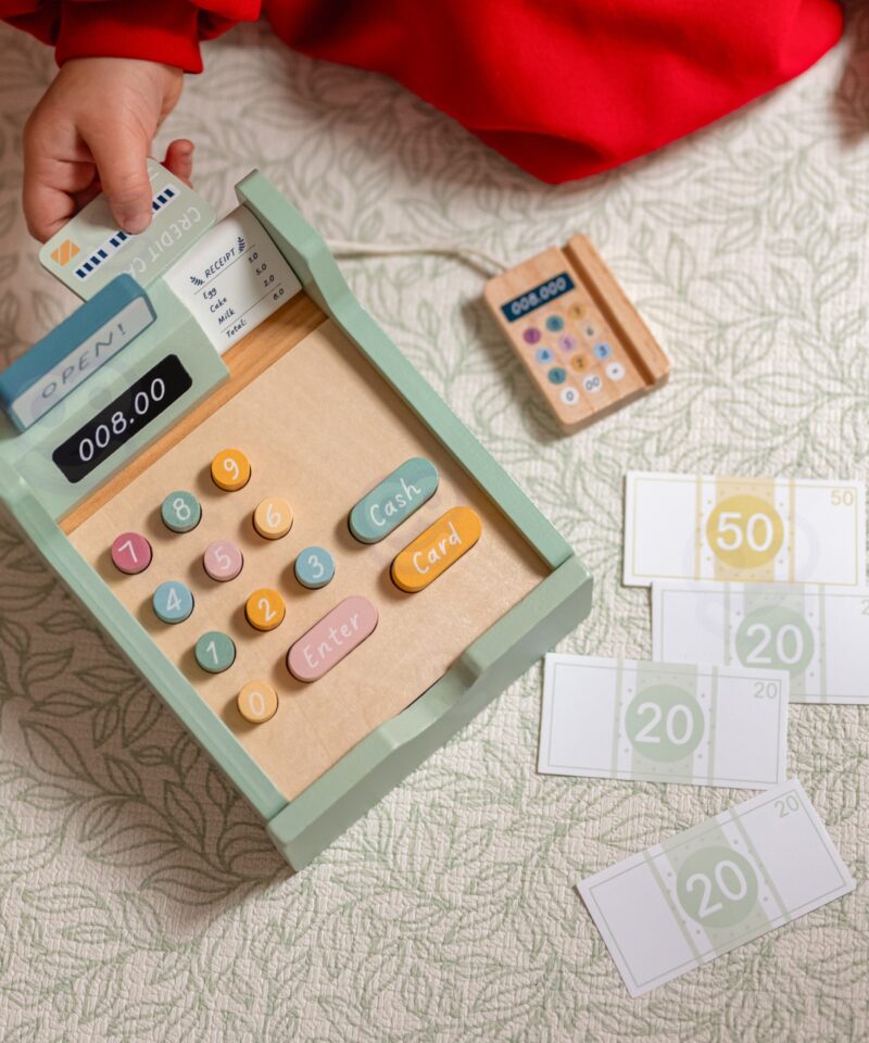 Kvaliteetne puidust mänguasja komplekt