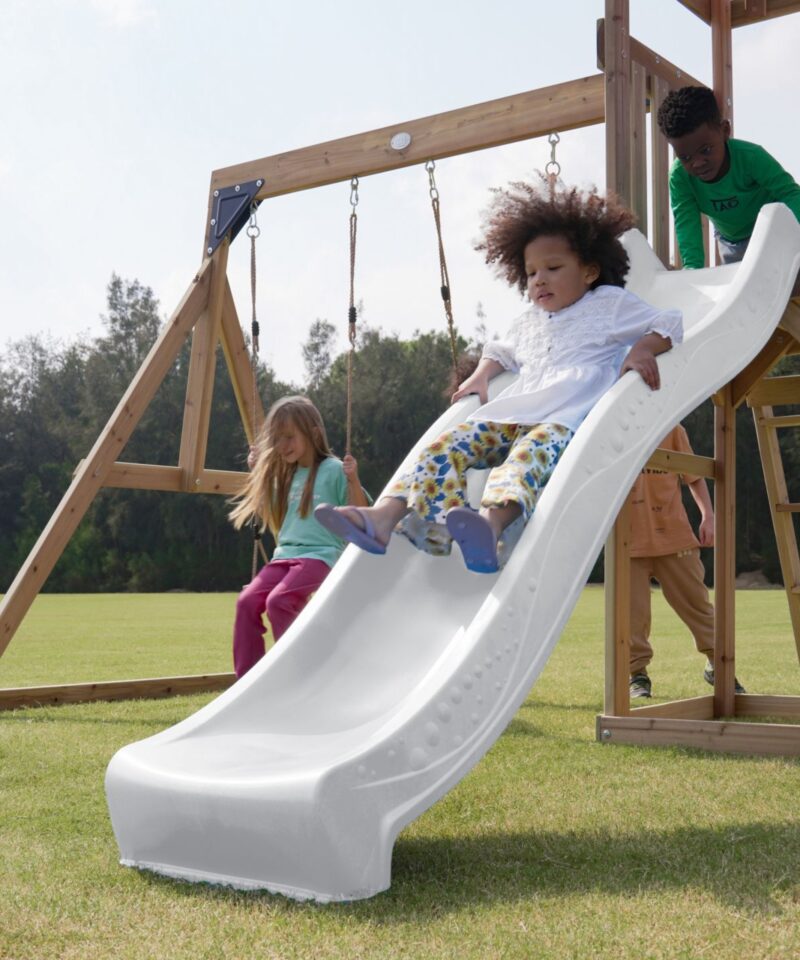 Puidust mänguväljak seiklusteks