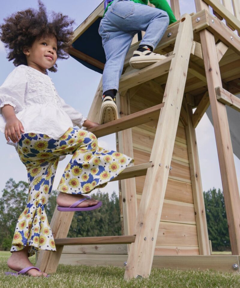 Puidust mänguväljak seiklusteks