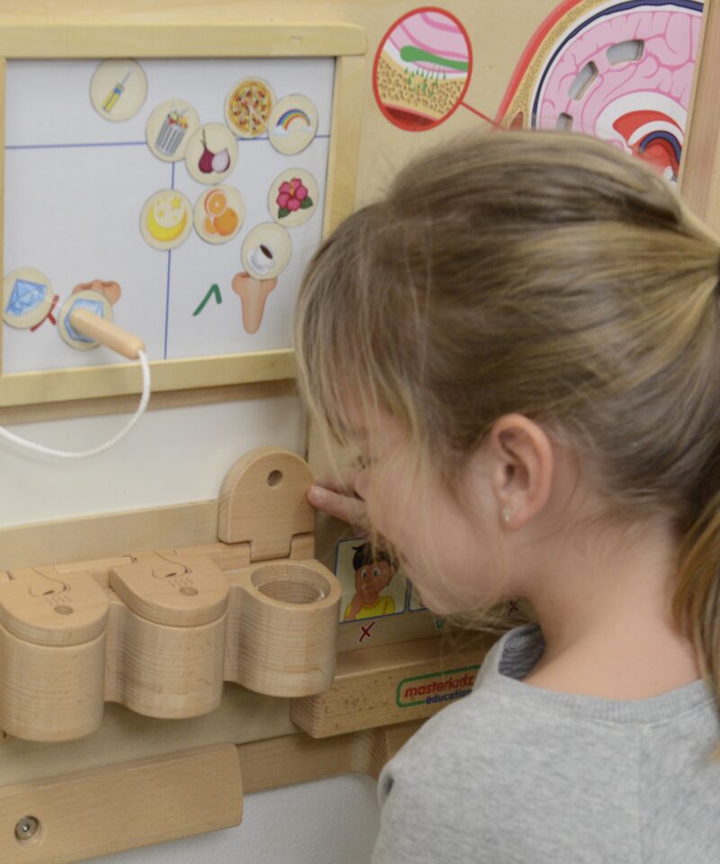 Montessori lõhnataju tahvel kodu ja kooli jaoks