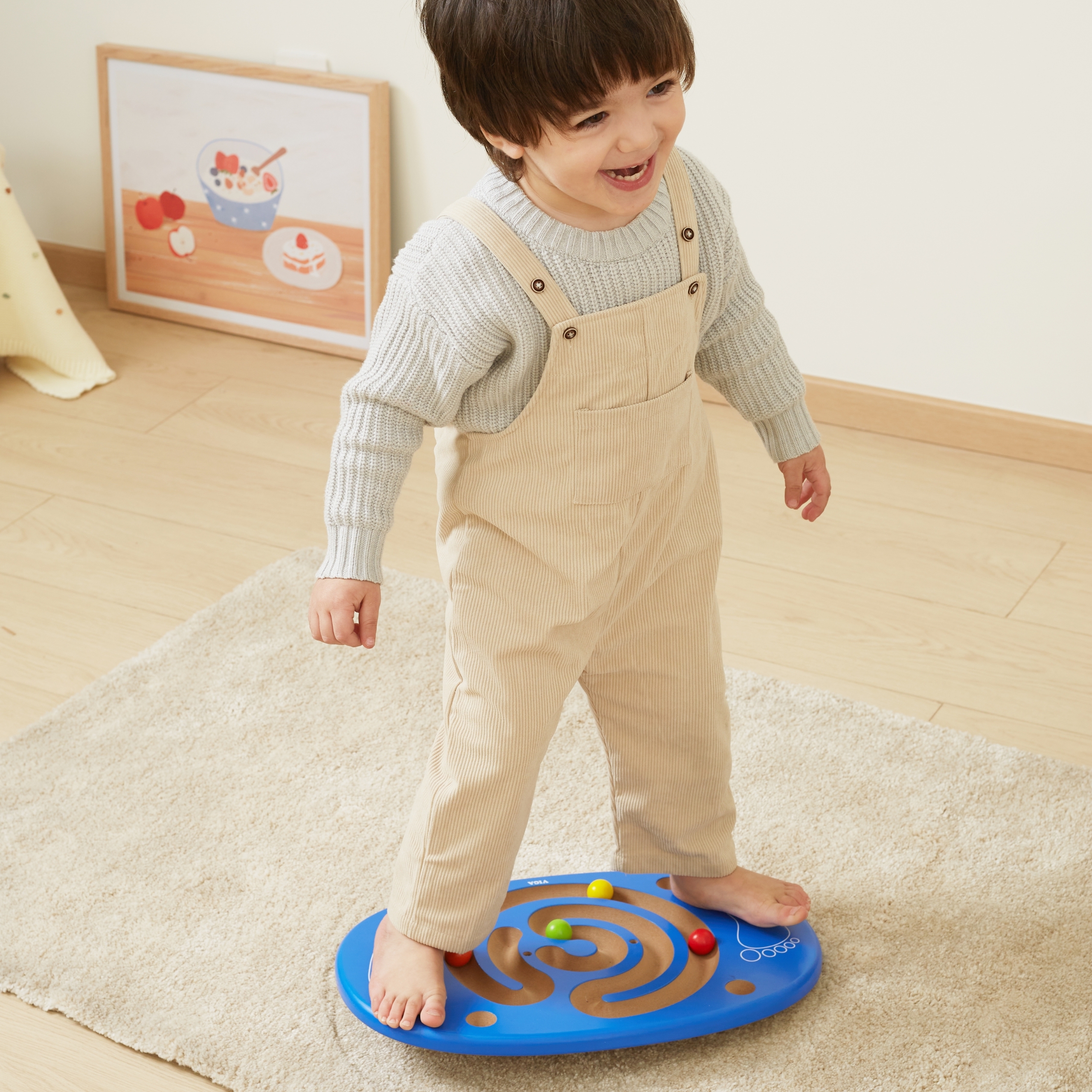 Sobib mängimiseks nii toas kui õues