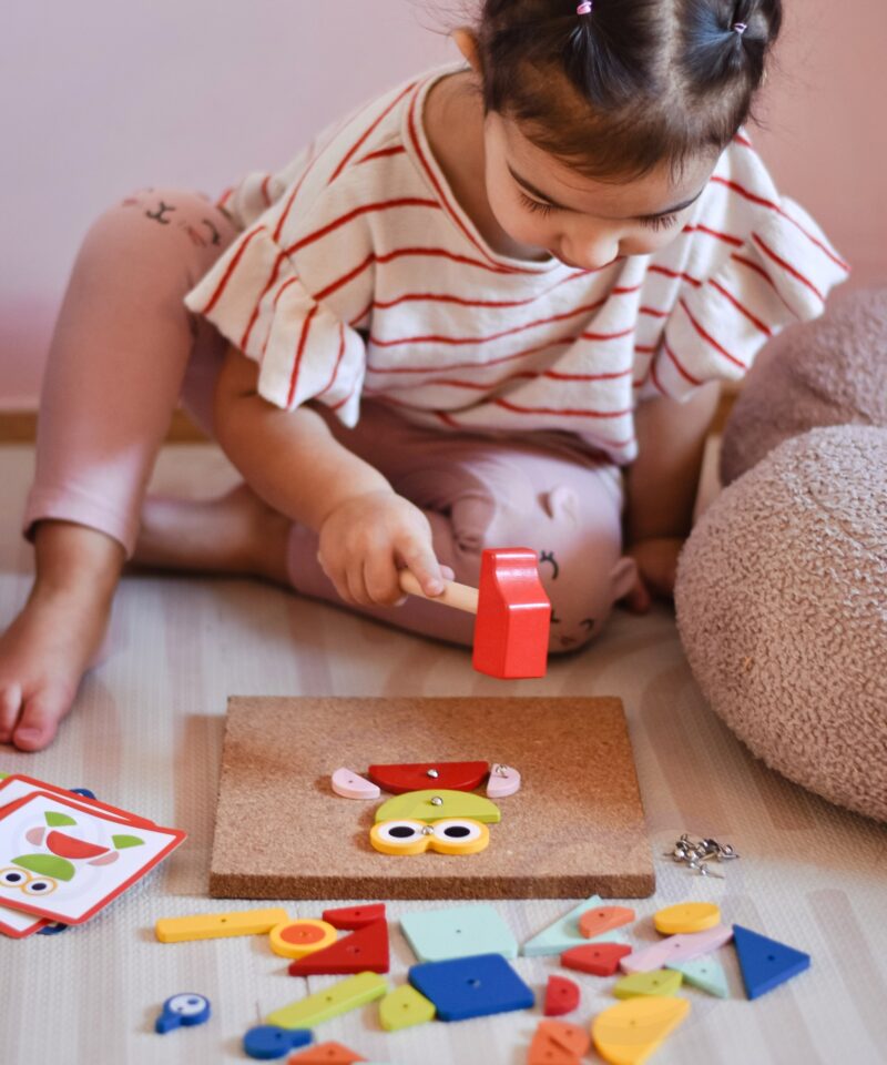 Naelutamismäng arendab peenmotoorikat ja loogikat