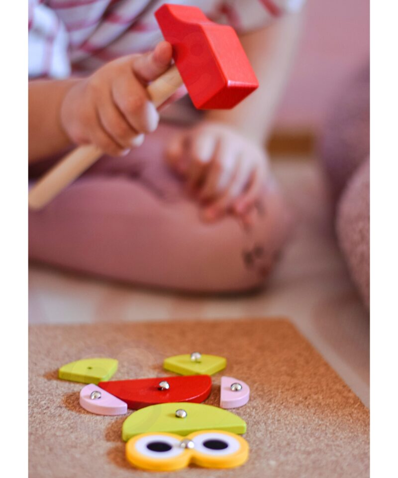 Naelutamismäng arendab peenmotoorikat ja loogikat