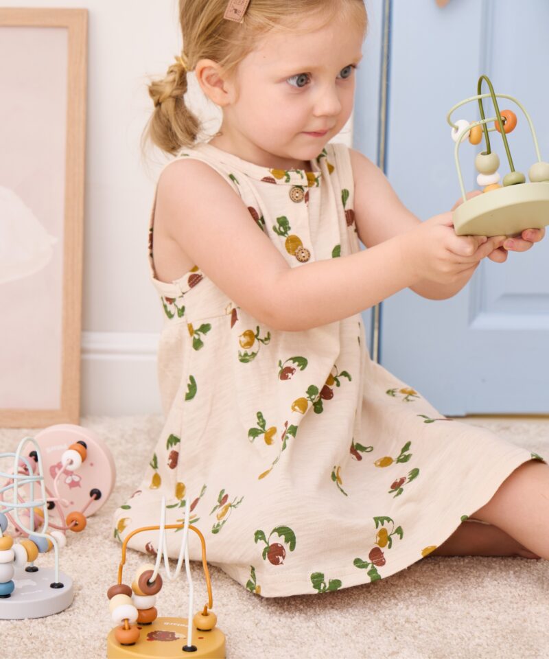 Sensoorne mänguasi lastele