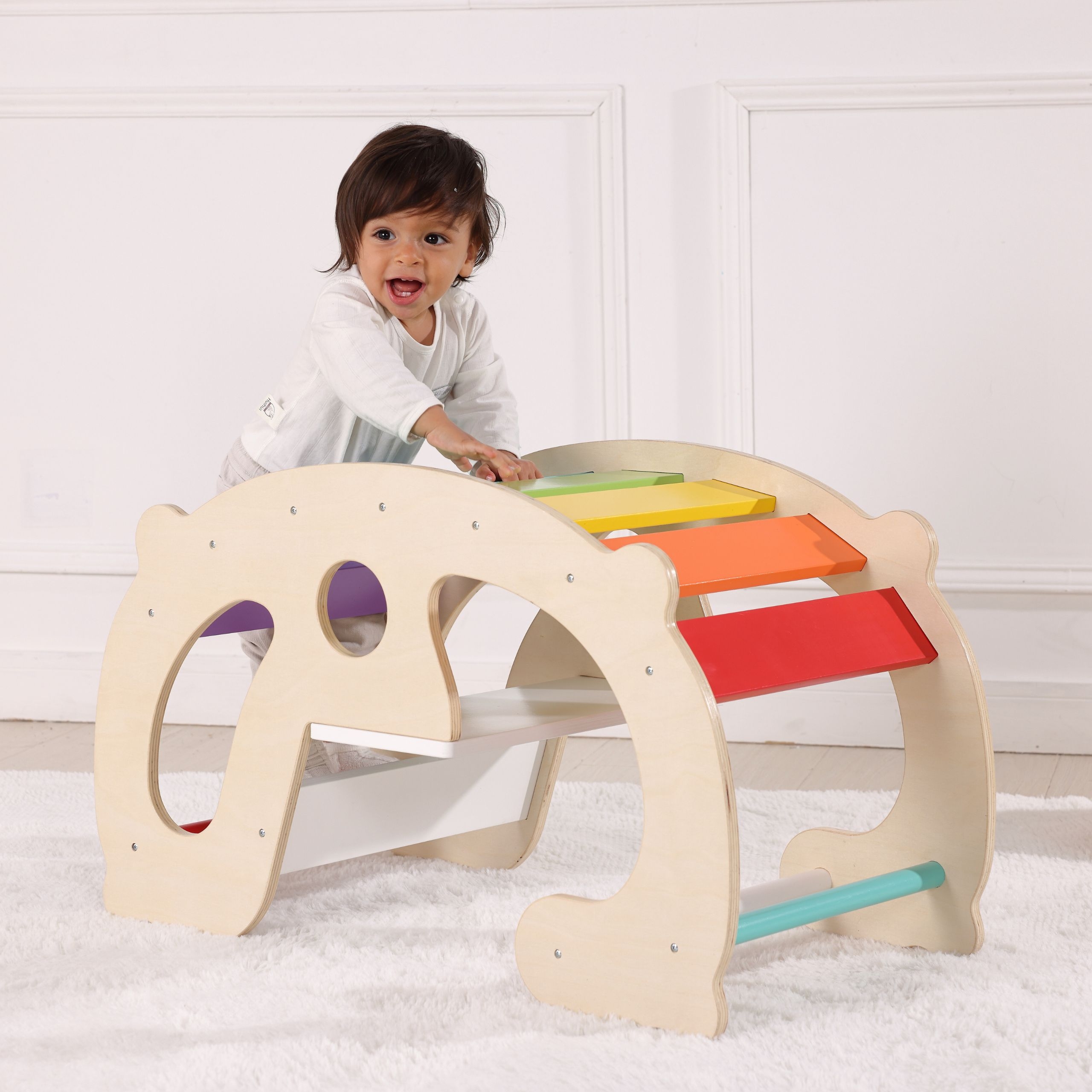 Lastele mõeldud puidust tasakaalusild