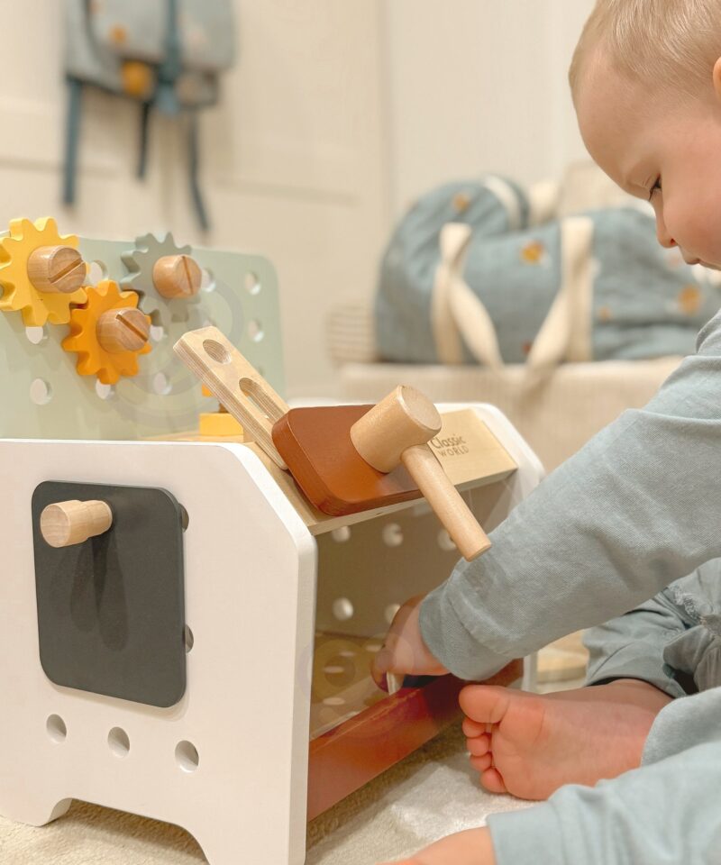 Lastele mõeldud puidust tööriistad