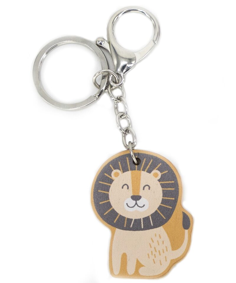 Lõviga puidust võtmehoidja detailne vaade