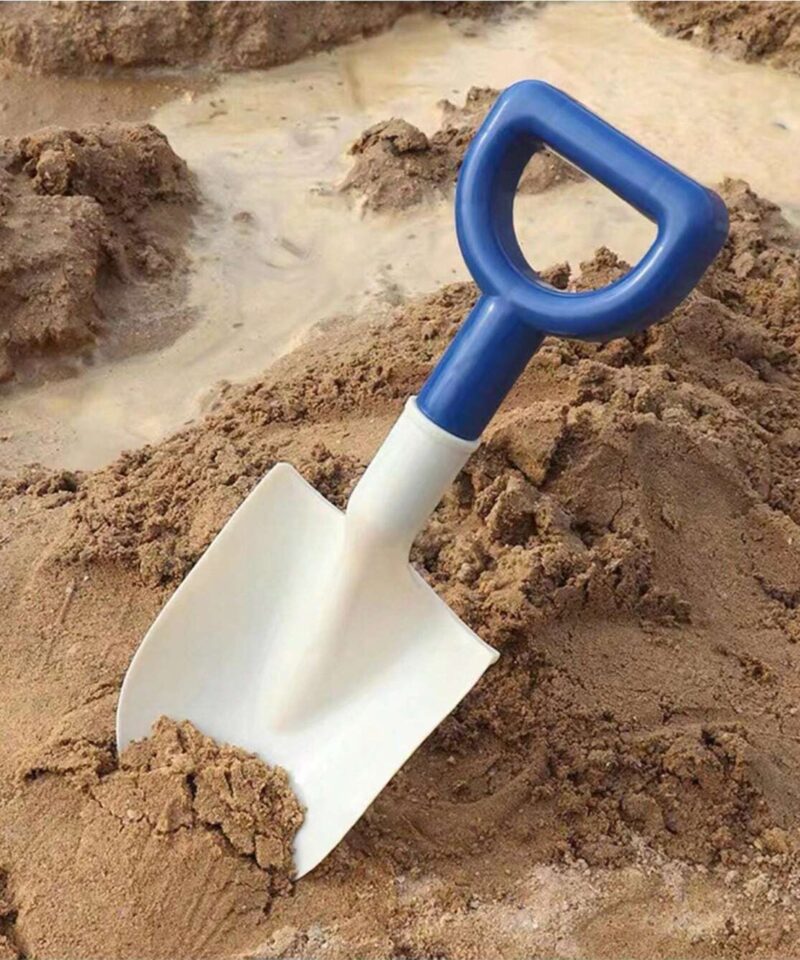 Lastele mõeldud kühvel mängimiseks