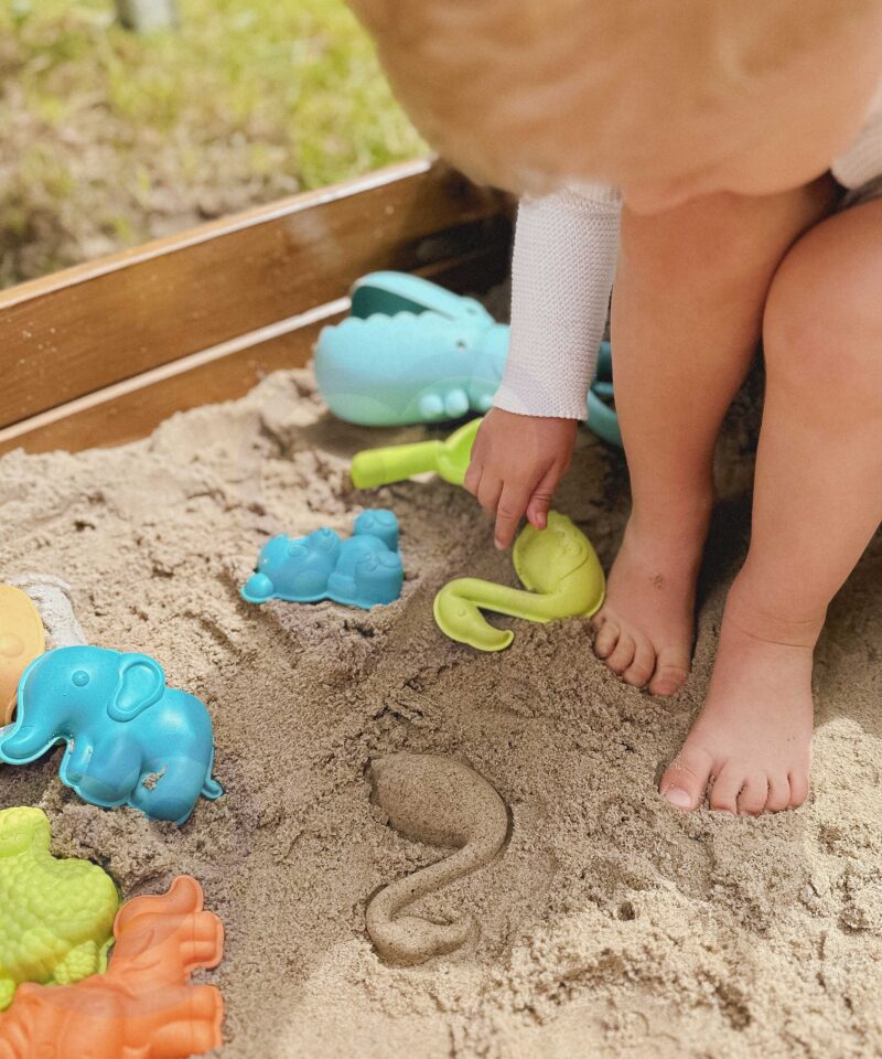 Liivakomplekt koos kastekannuga