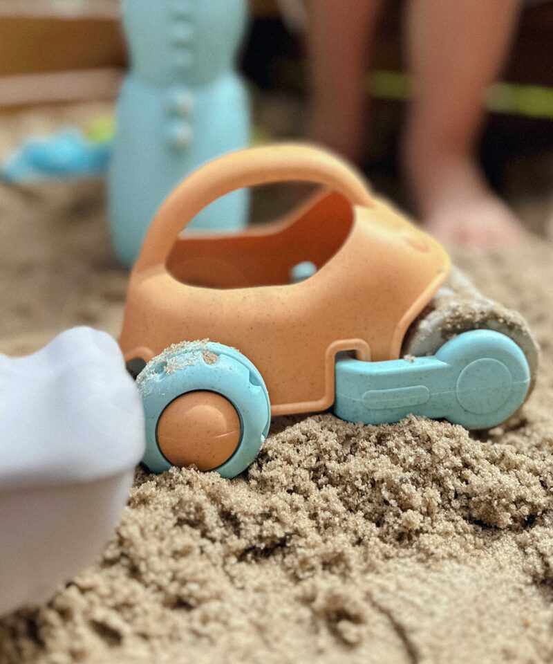 Lastele ohutu biolagunev liivakomplekt