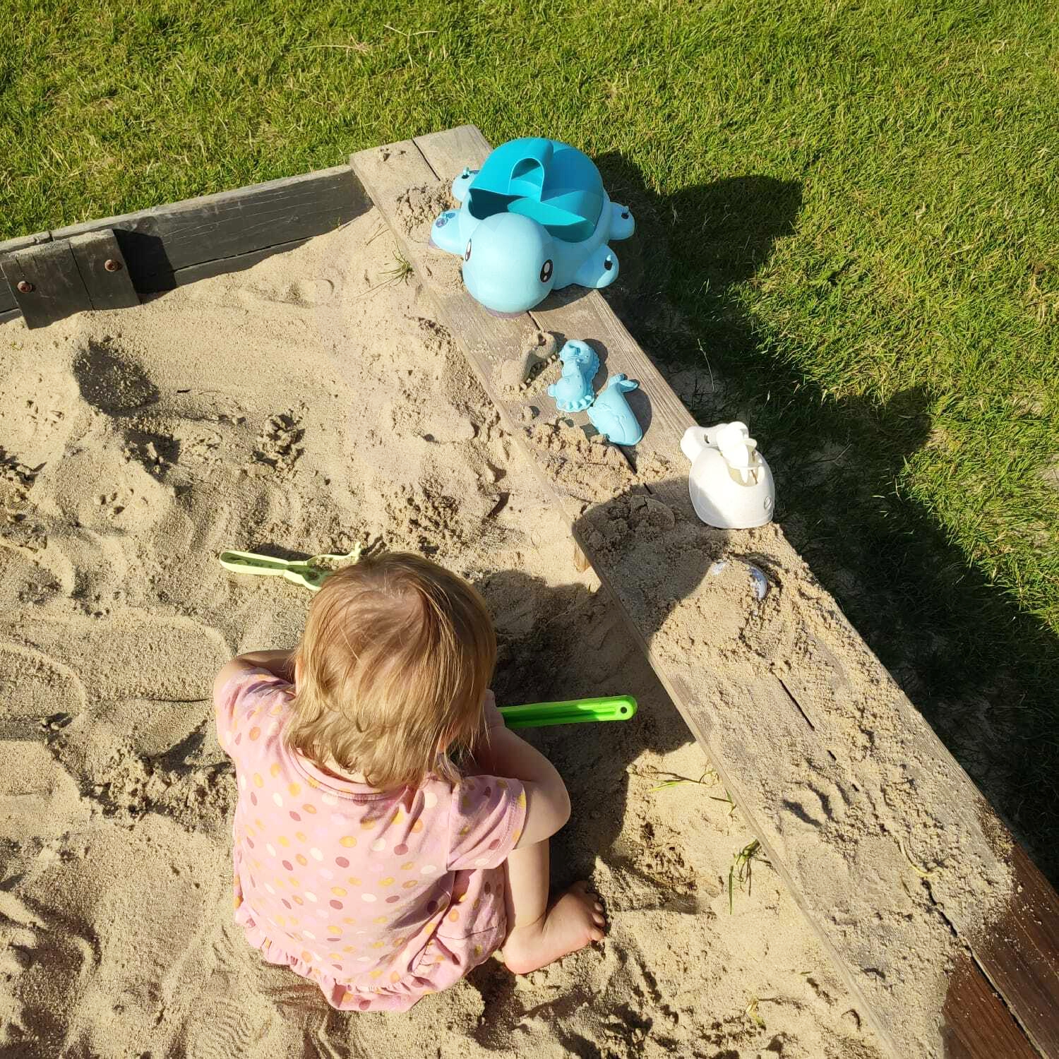 Biolagunev ja orgaaniline mängukomplekt