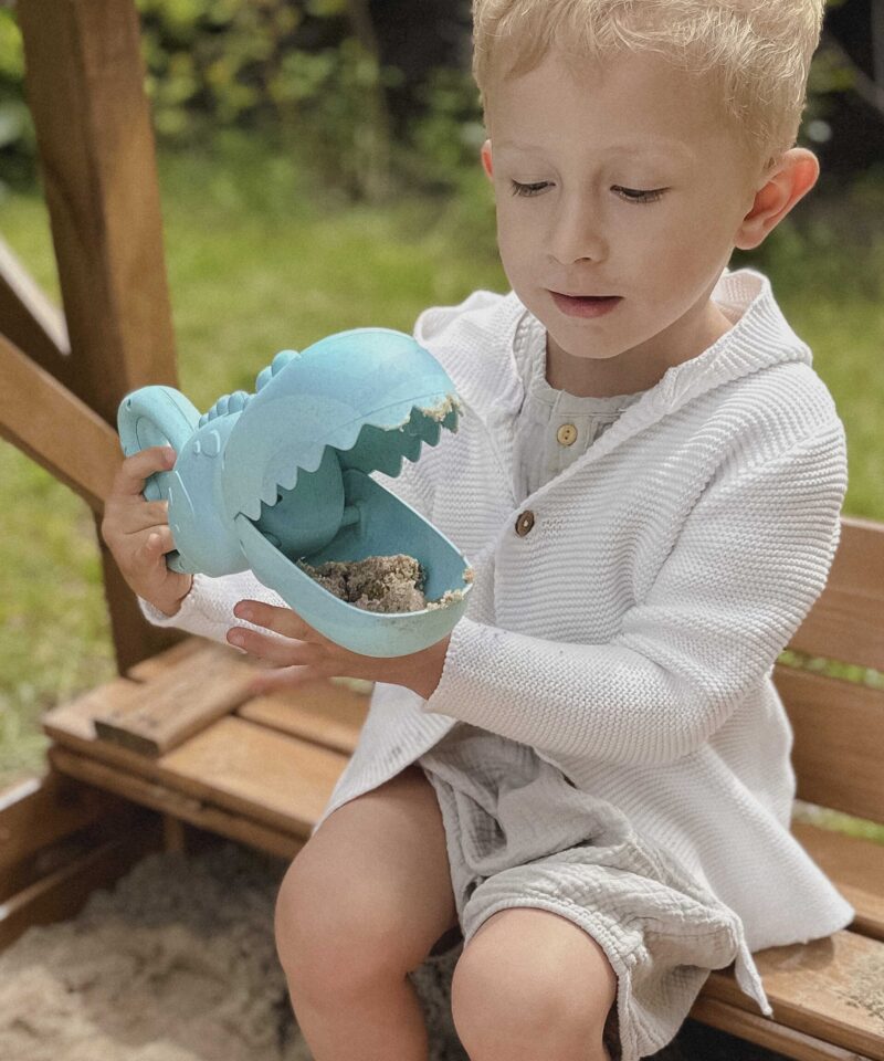 Mitmekülgne mängulabidas rannamängudeks