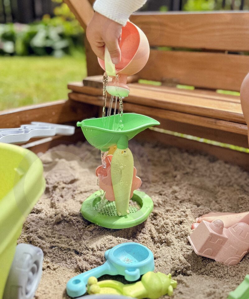 Liivakomplekt arendab loovust