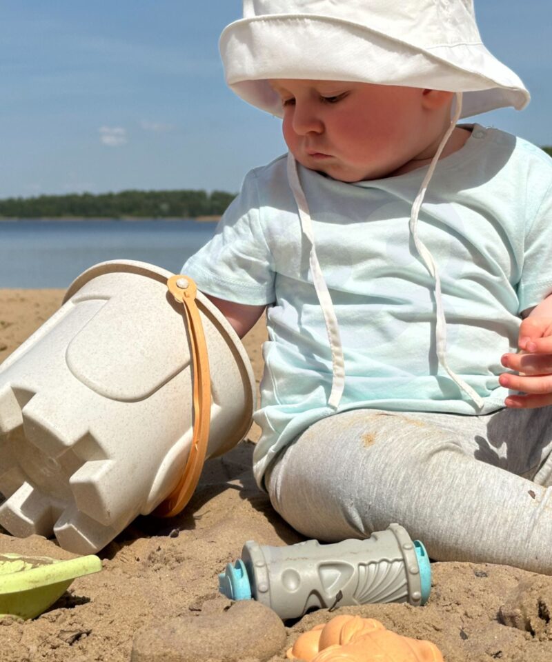 Lastele turvaline biolagunev mänguasi
