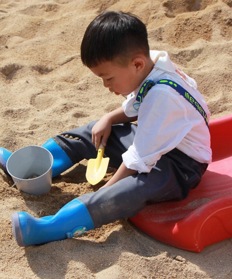 Laste aiakomplekt värskes õhus tegutsemiseks