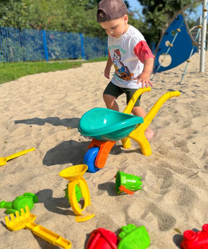 Lastele mõeldud liivamängu tarvikud