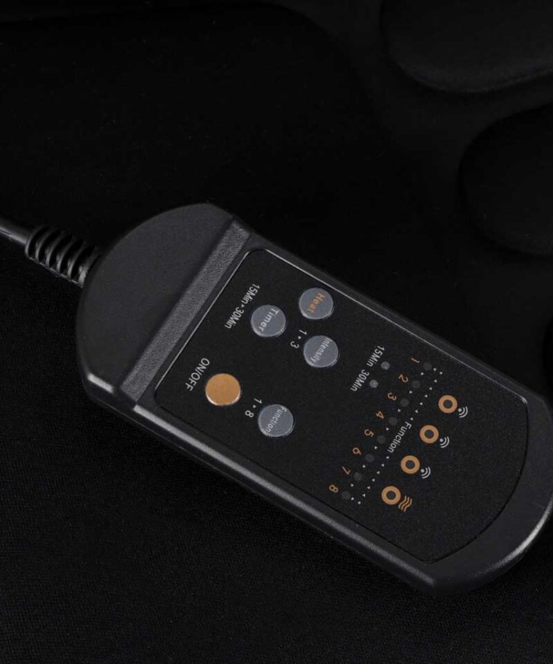 Elastselt paigal püsiv massaažimatt