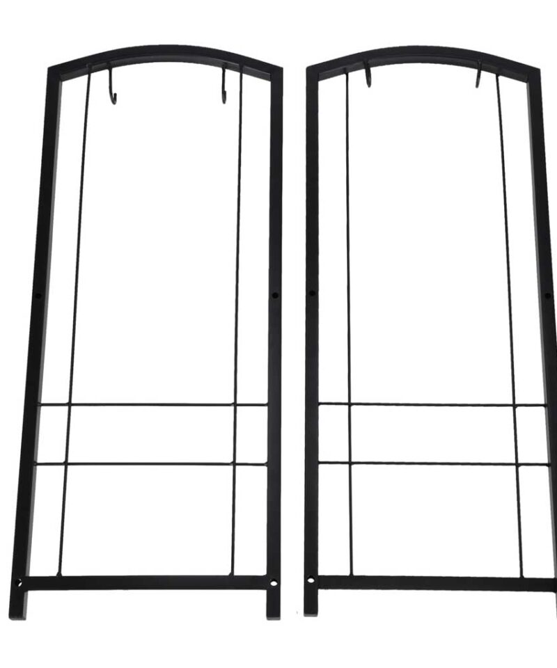 Kaminapuude hoidik modernses interjööris