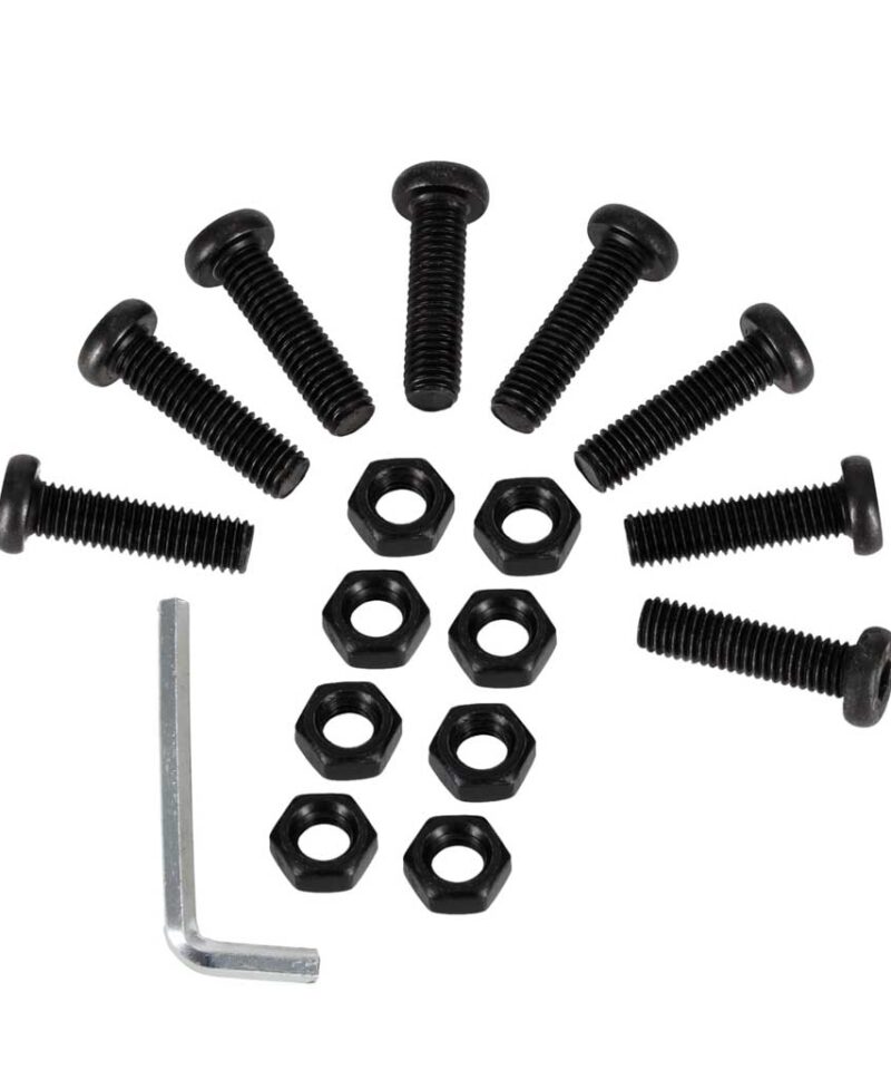 Kaminapuude hoidik modernses interjööris