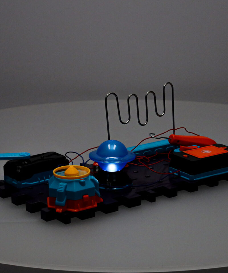 Ohutu ja lihtne elektroonika komplekt