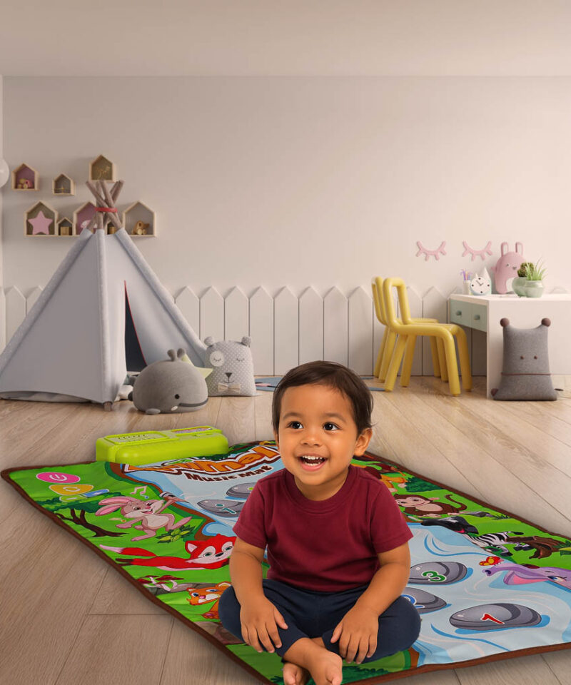 Mängumatt realistlike loomahäältega