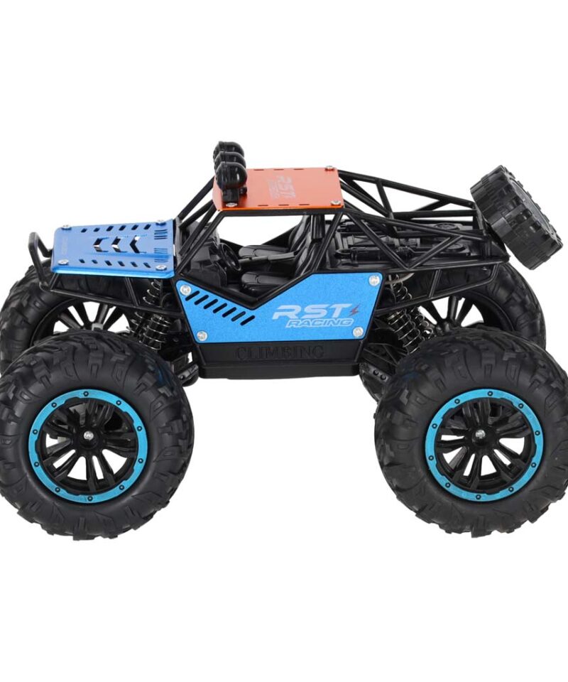 Valgustatud lambid realistlikul maastikuautol