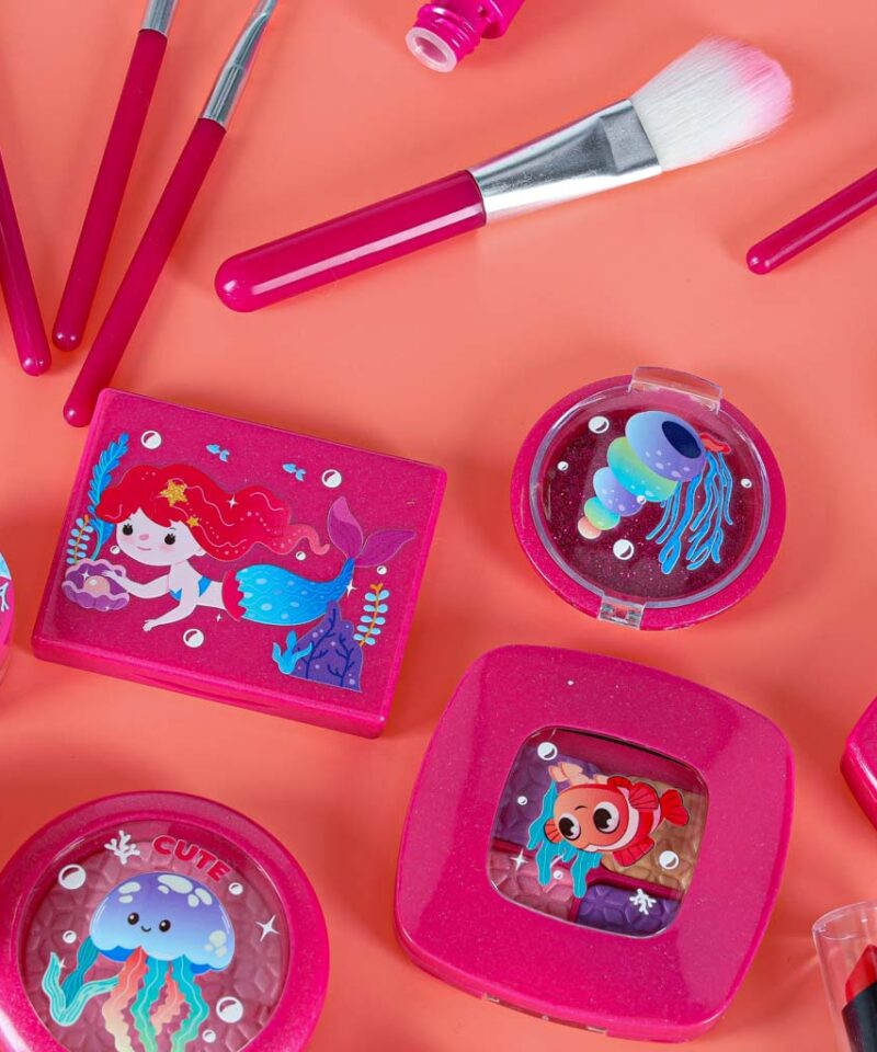 Realistlikud meigiimitatsioonid lastele