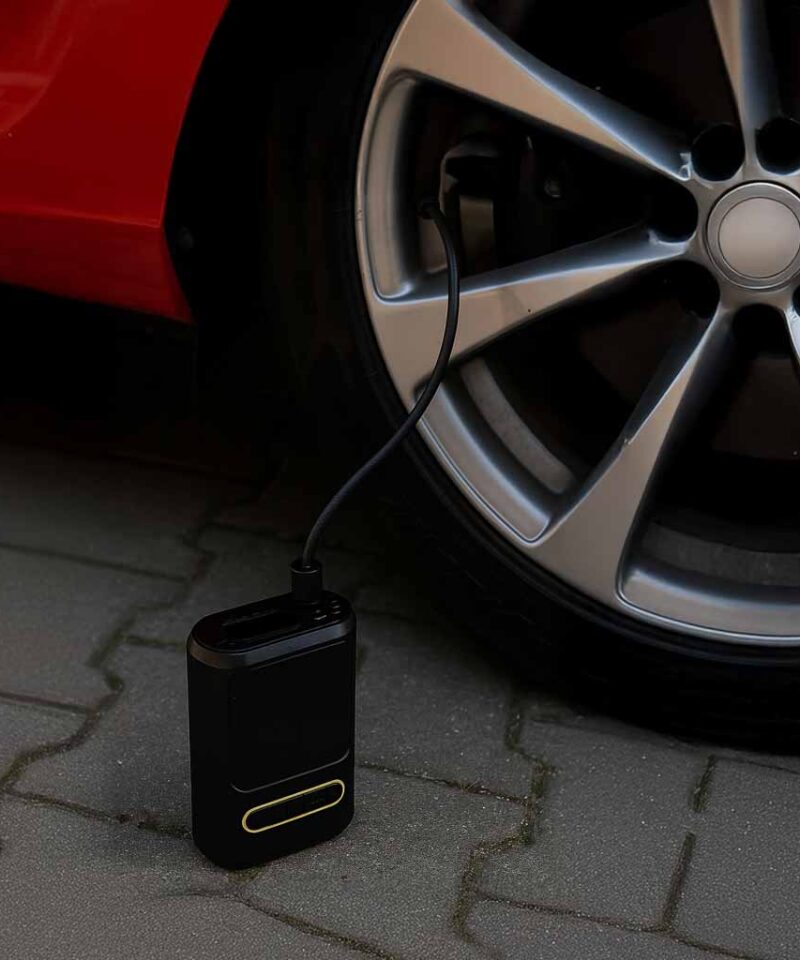 Väike ja kerge kompressor reisidele