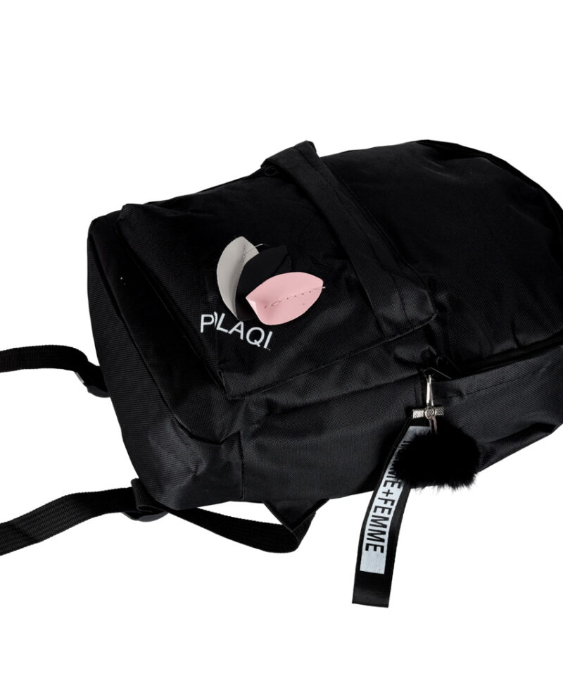 Must koolikott kaasaegse võtmehoidjaga