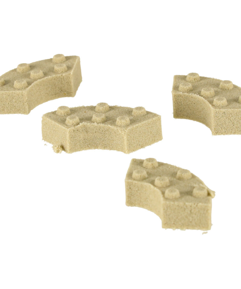 Liivaga mängimine toas ja õues